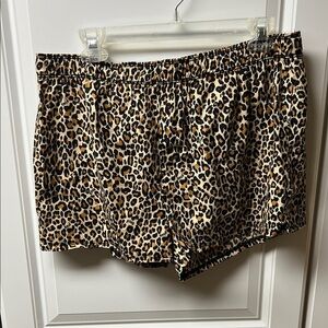 PINK Victoria's Secret Leopard Print Boxer Shorts, Large, NWOT